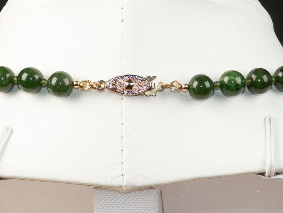 Vintage Nephrite Jade Beaded Necklace