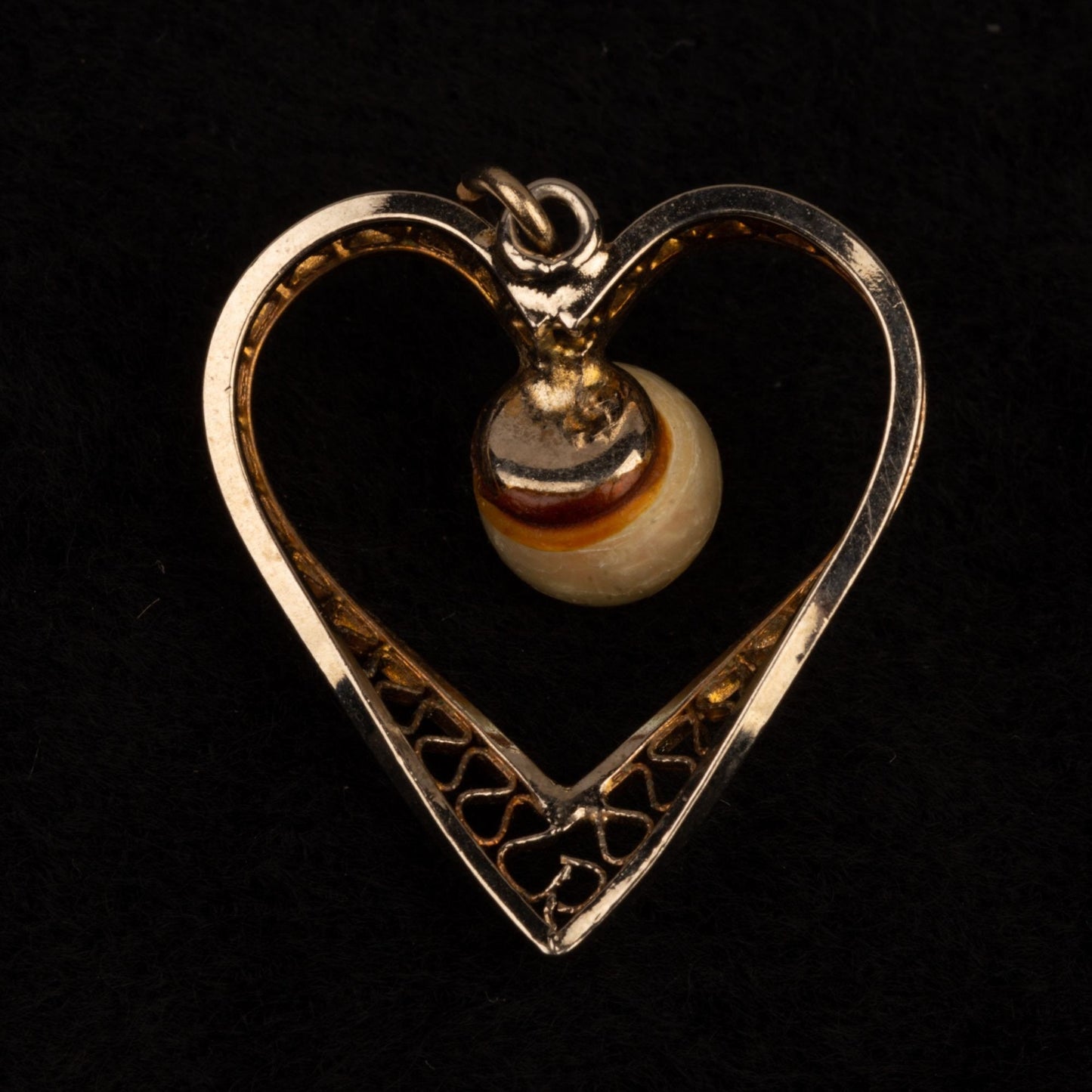 Vintage Genuiune Pearl Silver Tone Filigree Heart Pendant