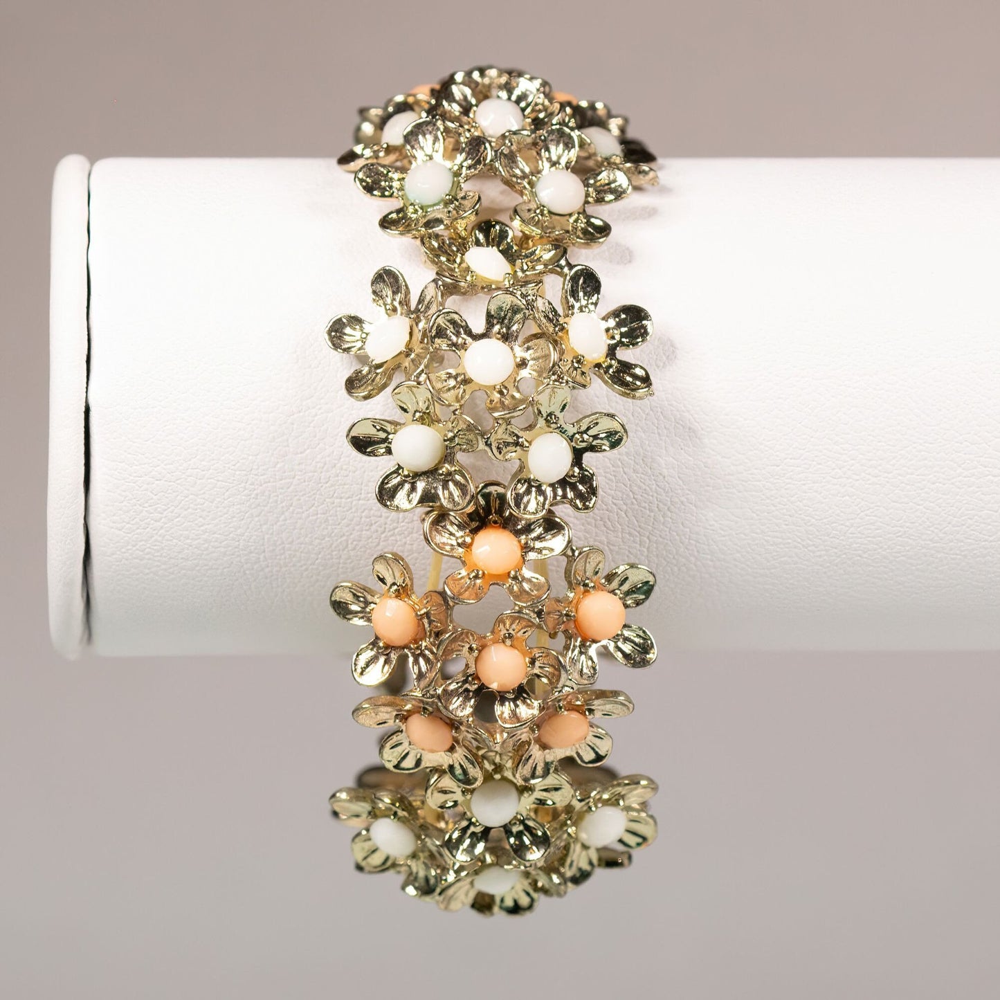 Vintage Gold Tone Floral Stretch Bracelet