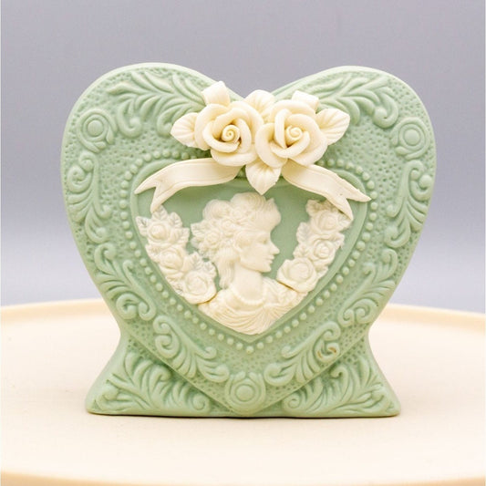 Vintage Wedgwood Style Heart Applied Flowers Vase Planter Green AS IS