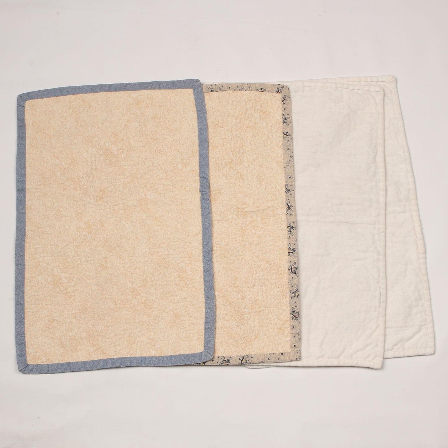 Vintage Quilted Handmade Kitten and Cat Table Linen Place Mats