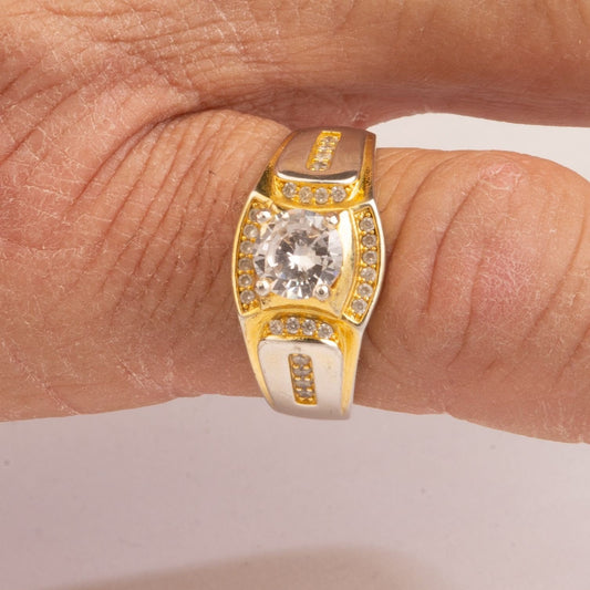 Vintage Mens Ring Sterling Silver Vermeil Size 10.5 Cubic Zirconia