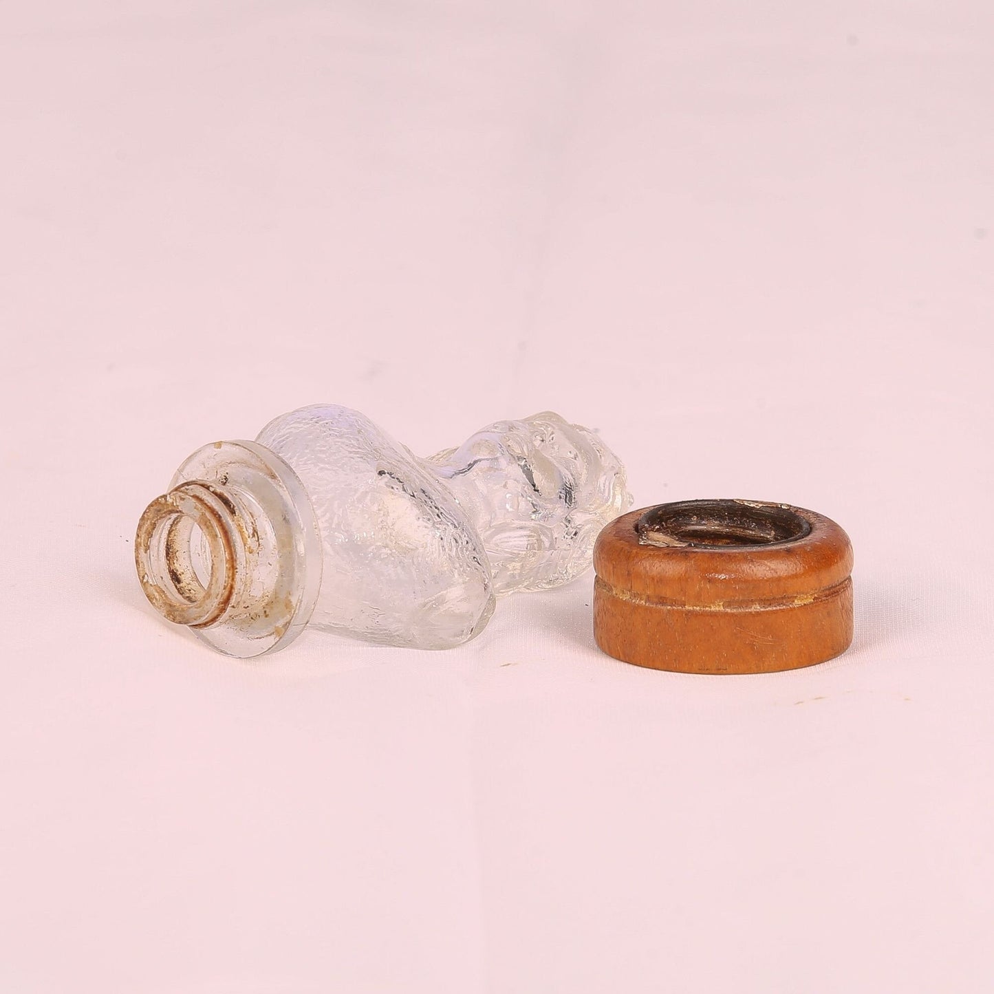 Vintage 1940s Mary Lowell Lotion Queen Victoria Bust Figural Glass Bottle