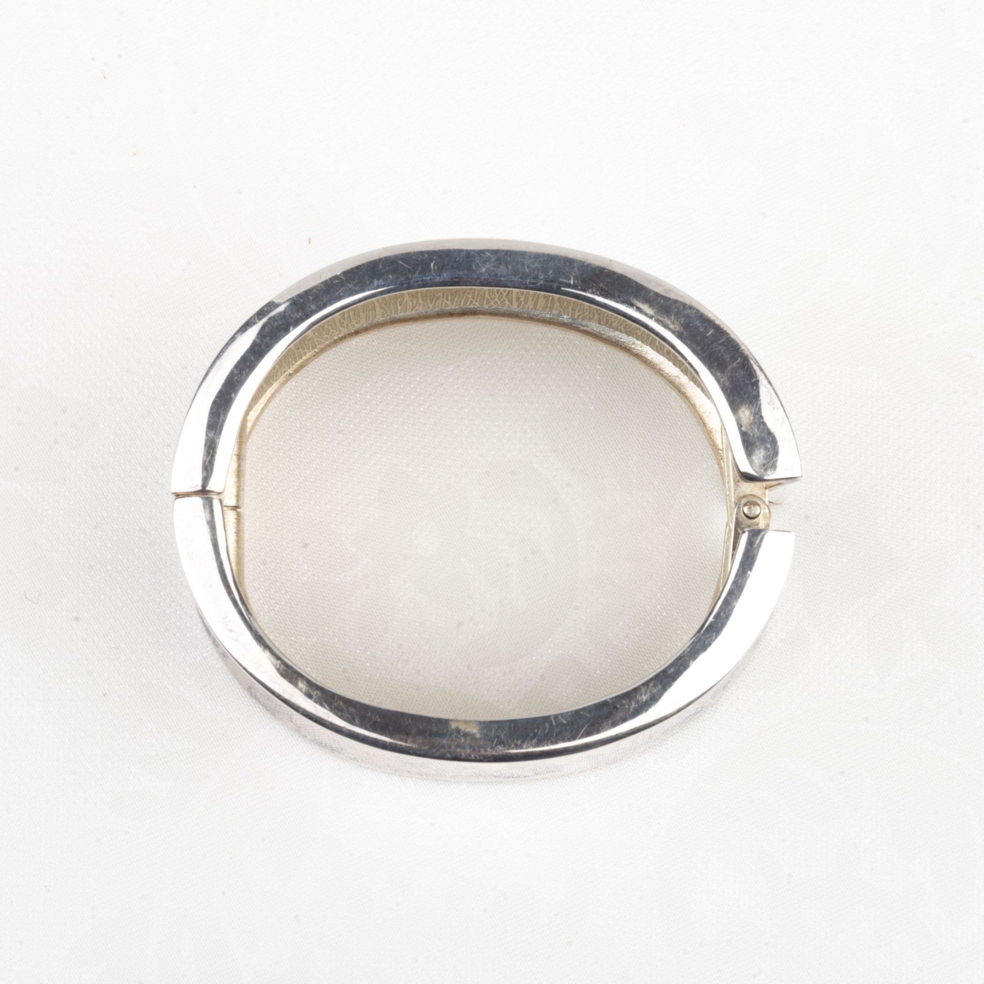 Vintage Signed Avon Silver Tone Chunky Hinged Bracelet