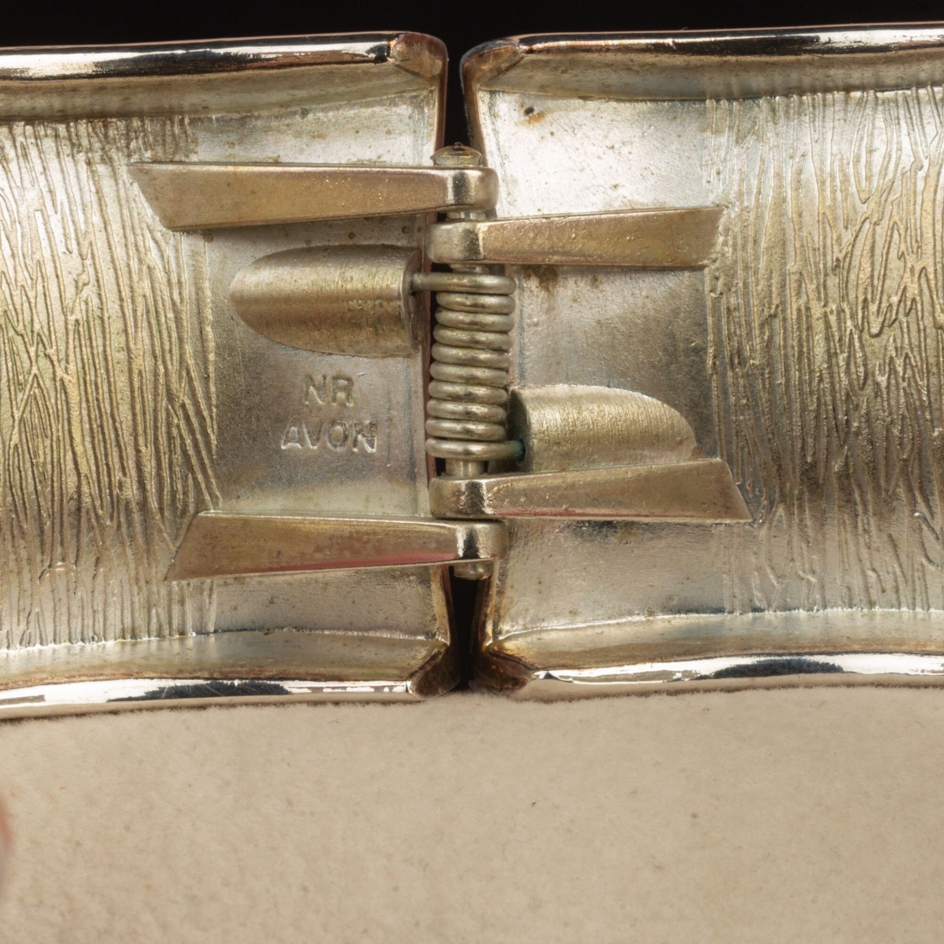 Vintage Signed Avon Silver Tone Chunky Hinged Bracelet