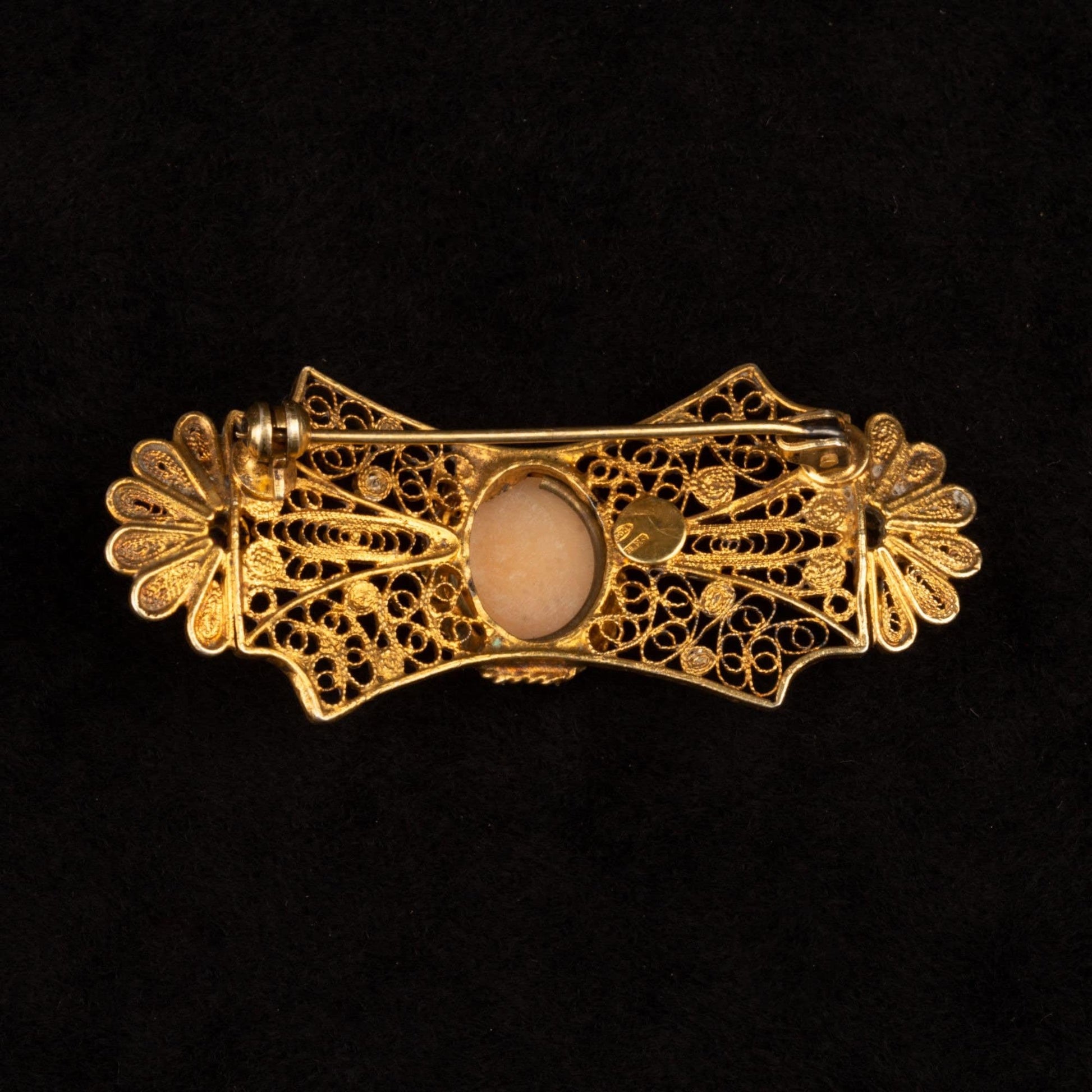 Vintage Gold Filled Filigree Italian Shell Cameo Brooch Signed