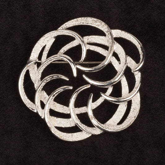 Vintage Signed Sarah Coventry Flower Silver Tone Brooch