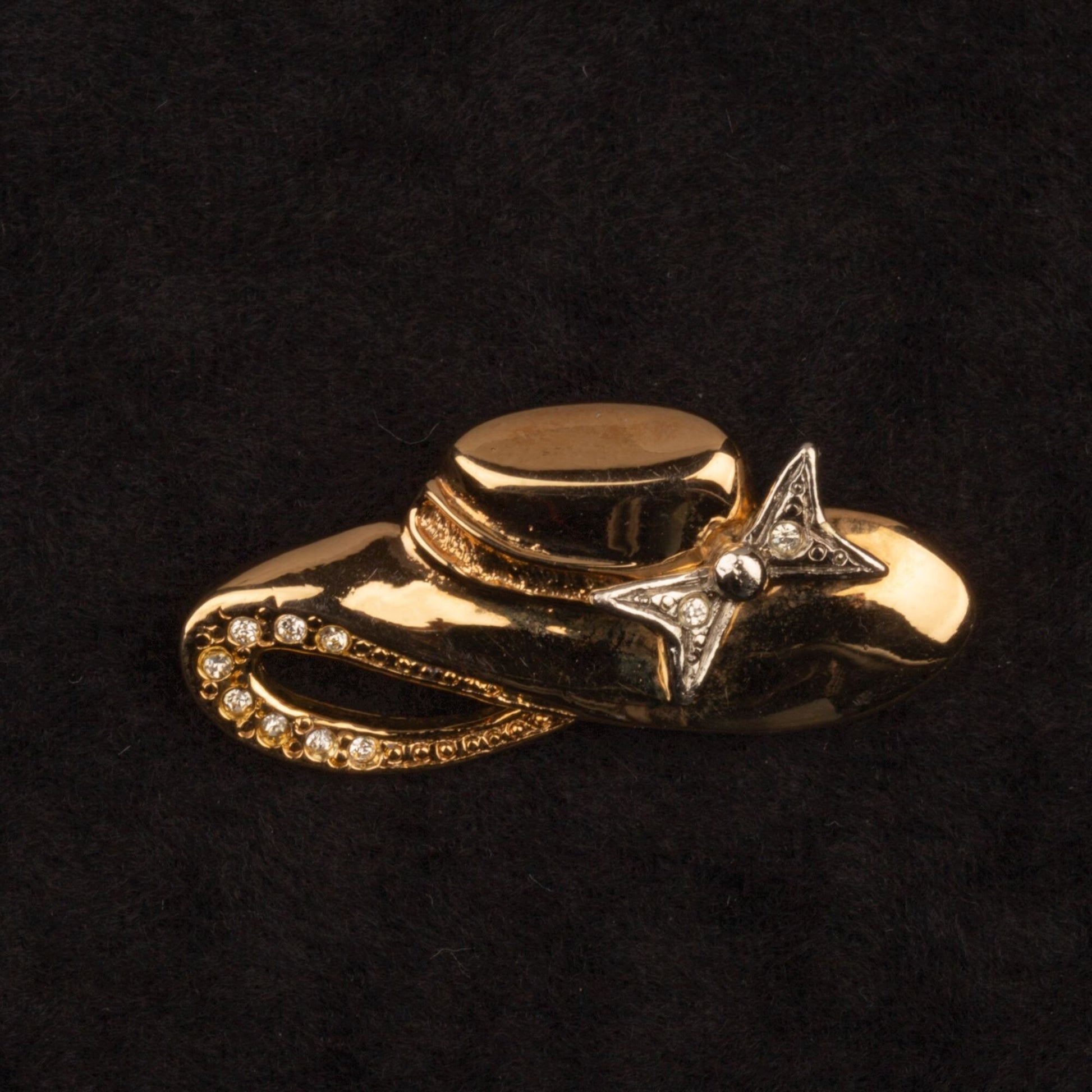 Vintage Rhinestone Bow Hat Gold Toned Brooch
