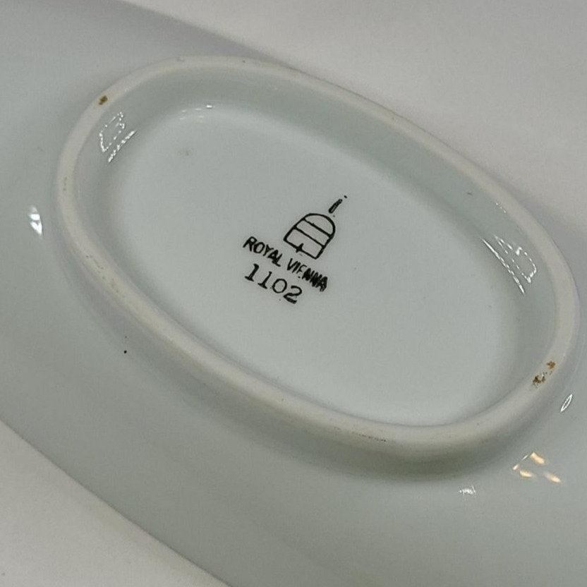 Vintage Royal Vienna Courting Couple Relish Dish 1102 Beehive Layout