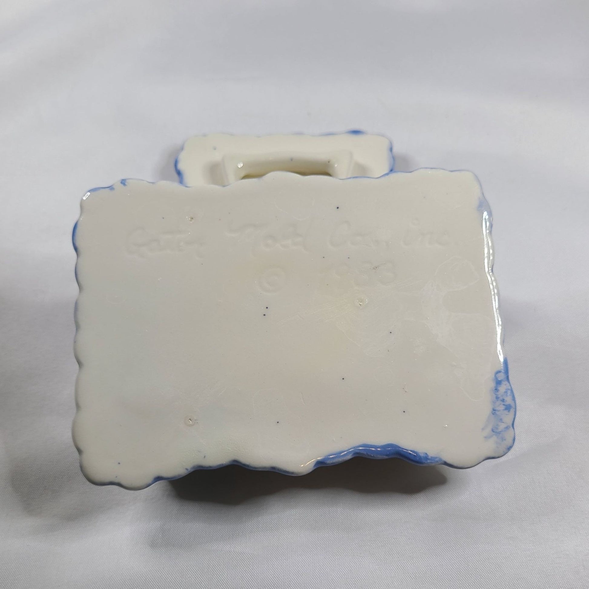 Vintage 1980 Gator Mold Inc Floral Trinket Box With Lid