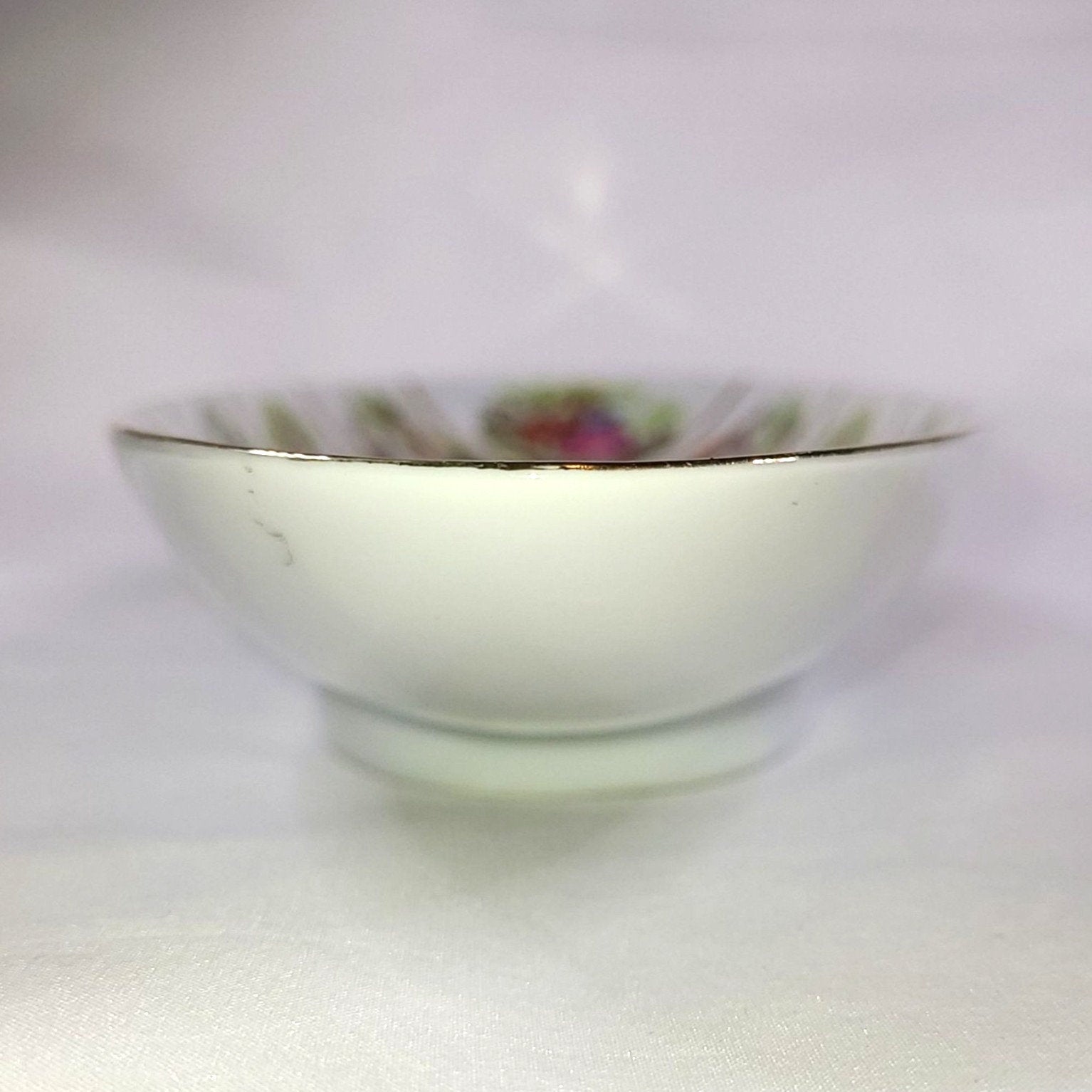 Vintage Royal Vienna Courting Couple Relish Dish 1102 Beehive Layout