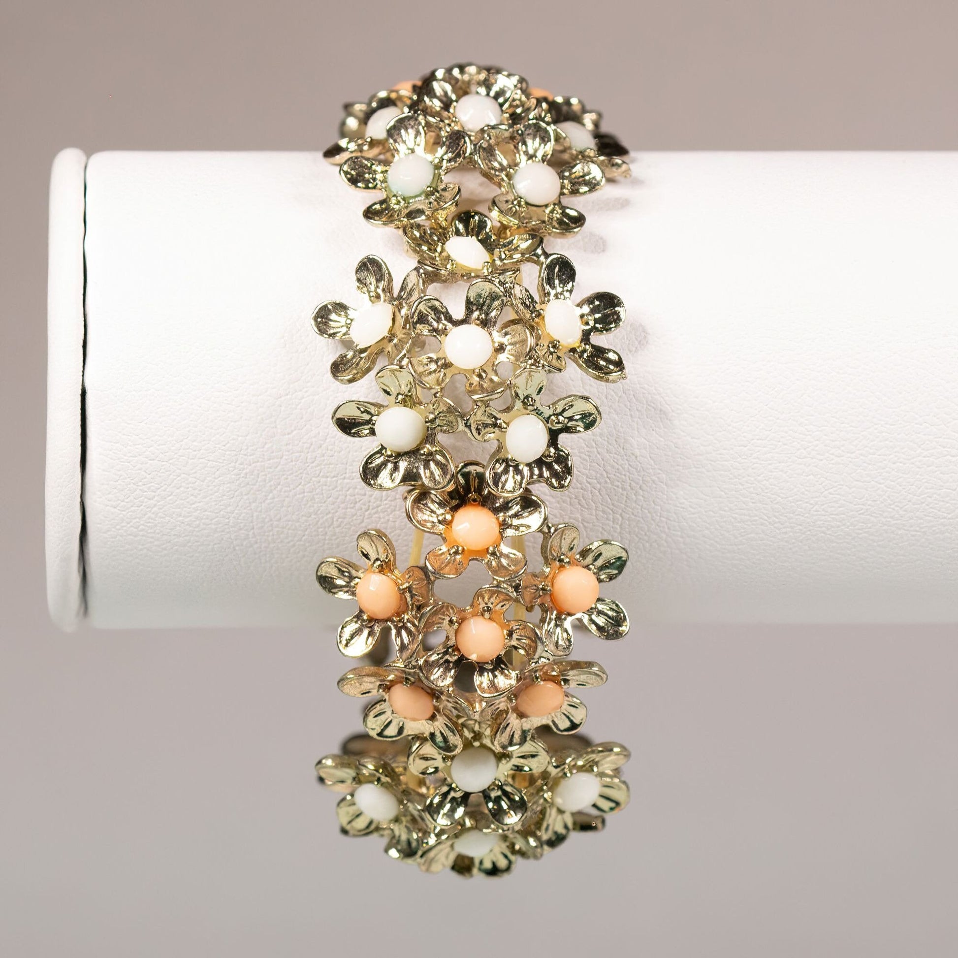 Vintage Gold Tone Floral Stretch Bracelet