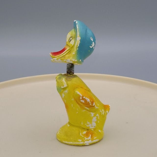 Vintage chalkware Bobbehead Duck in Bonnet