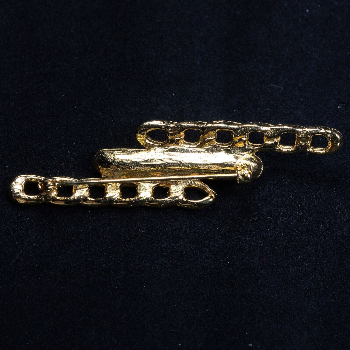 Vintage Faux Pearl Gold Toned Brooch