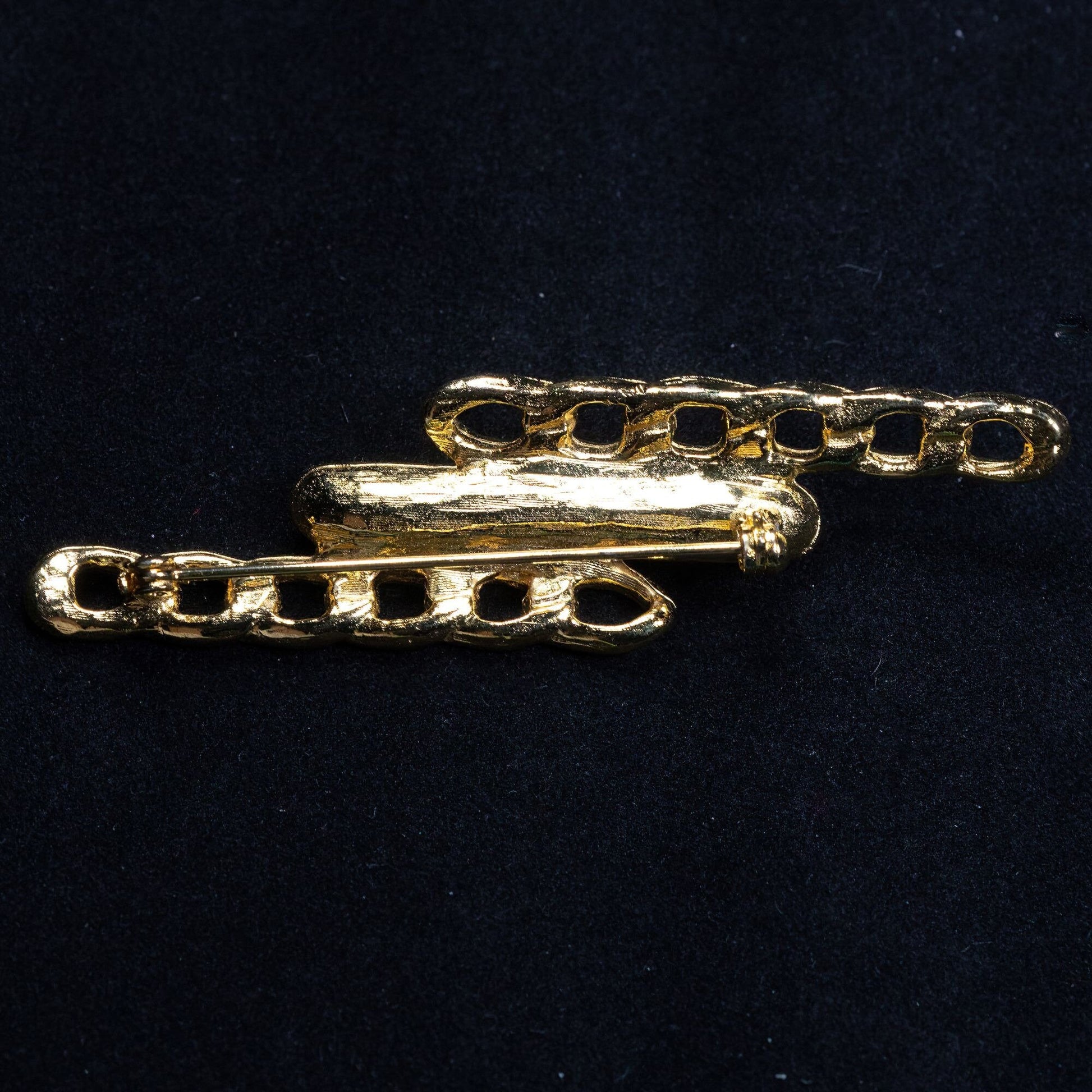 Vintage Faux Pearl Gold Toned Brooch