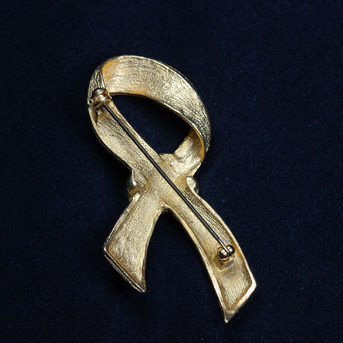 Vintage Ribbon Gold Toned Brooch