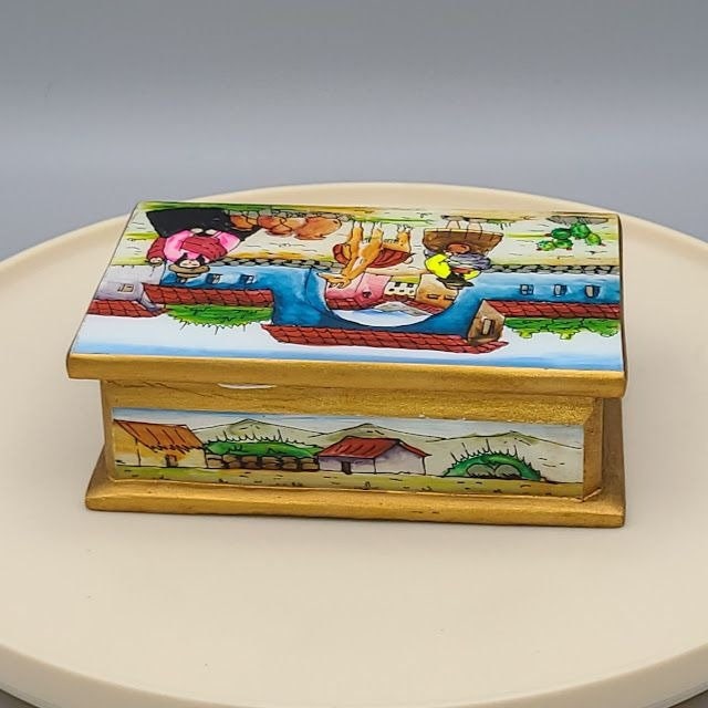 Felix Espinoza Vargas Original Artwork Signed Trinket Box Peru